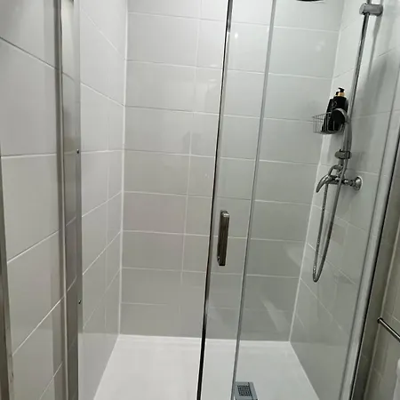 Quarto em Acomodações Particulares -luciano Cordeiro 3 Andar *