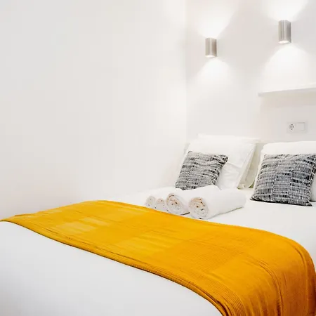 Quarto em Acomodações Particulares -luciano Cordeiro 3 Andar *