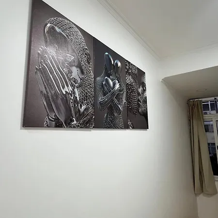 Quarto em Acomodações Particulares -luciano Cordeiro 3 Andar Lisboa