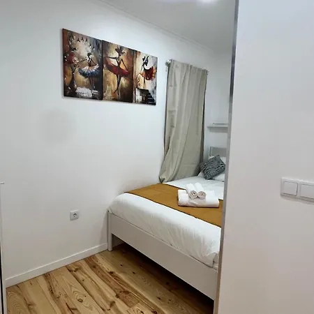 Quarto em Acomodações Particulares -luciano Cordeiro 3 Andar *